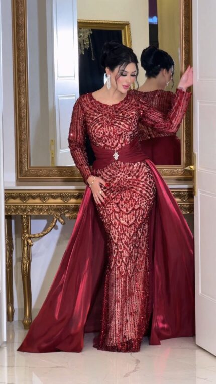 Zena Fashion Bel Detaylı Payet Kumaş Pelerinli Abiye Bordo